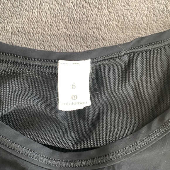 Brand new lululemon sculpt tank - Picture 3 of 3